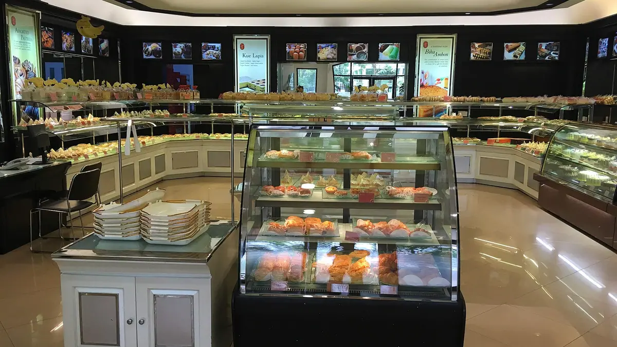 Greggs Bakery – bakery in Mill Hill Village, London